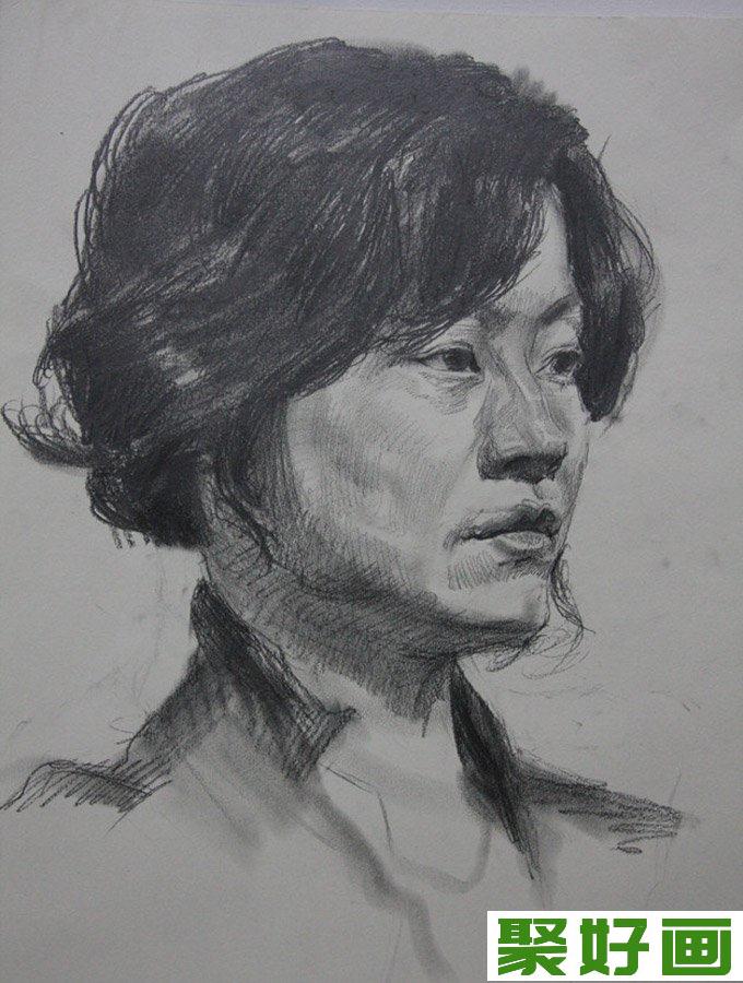 中年妇女素描图片_北京朱传奇画室一组人物素描作品欣赏