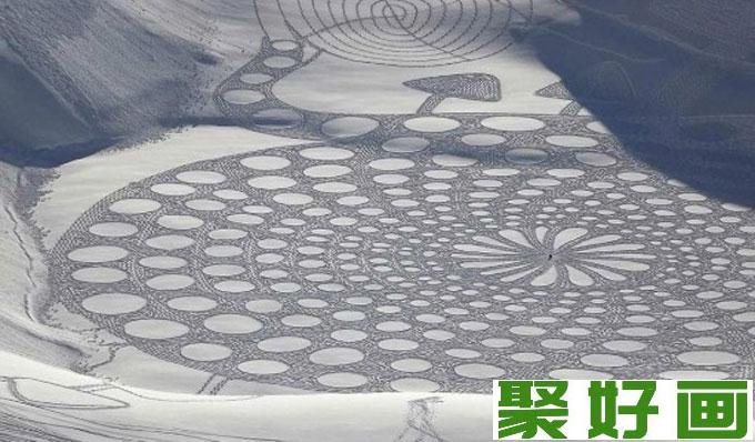 英国艺术家用指南针雪地作画02