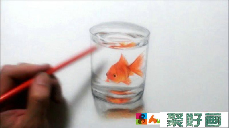 【视频】杯子里的金鱼素描彩铅画手绘视频教程 玻璃质感很不错_www.youyix.com