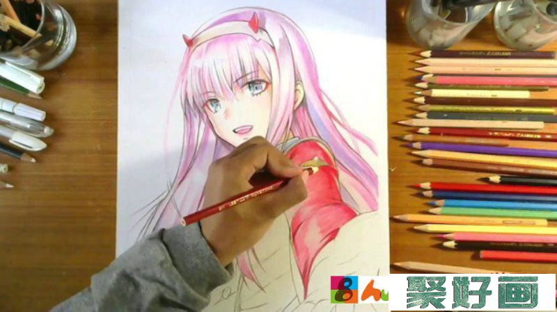 【视频】可爱长发动漫女生彩铅动漫插画手绘视频教程 darling02画法教程_www.youyix.com