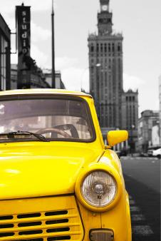 那一抹黄: 小轿车与黑白建筑摄影结合的三联画素材 B