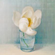现代欧式小清新装饰画素材: 玻璃瓶里的玉兰花
